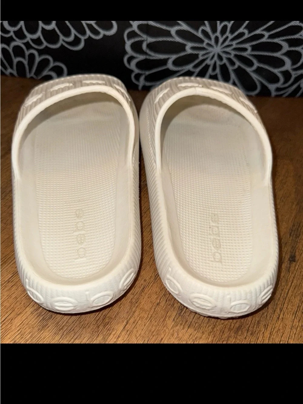 Girls Bebe slides